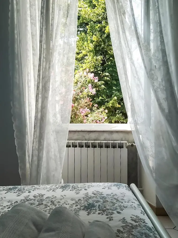 A Casa Di Leda Apartment Sarzana Italy