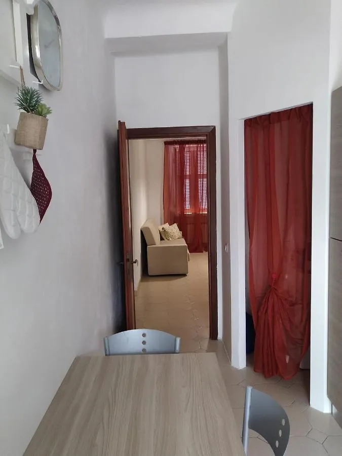 A Casa Di Leda Apartment Sarzana 0*,